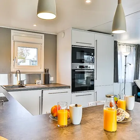 Le Refuge Du - Sejour D'exception Avec Vue Imprenable Sur Le - Piscines Sauna Salle Fitness Bibliotheque Restaurant - 10min Des Sables D'olonne Campsite *